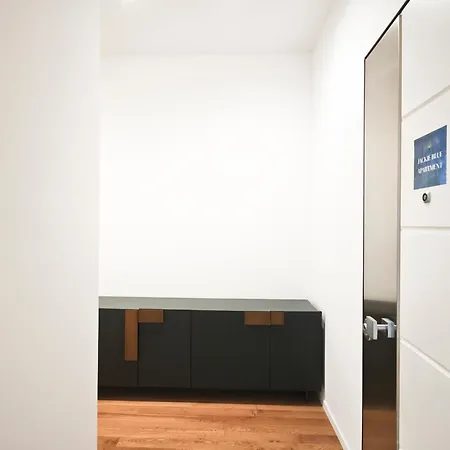 Jackie Blue דירה *